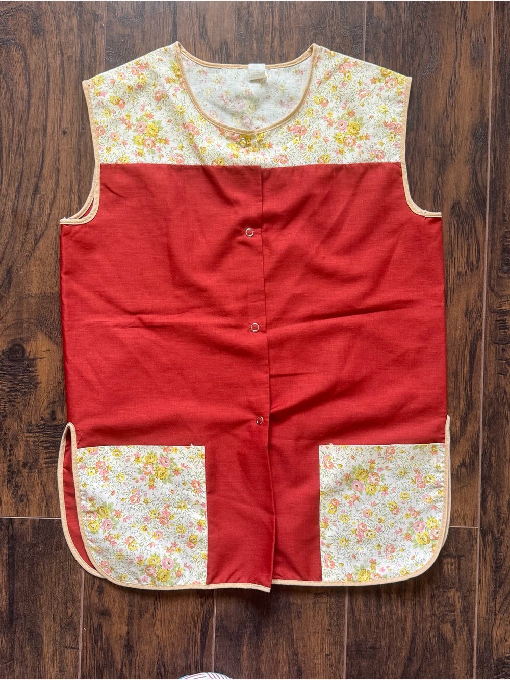 Vintage Size Small Orange Floral Snap Front Cobbler Smock Apron